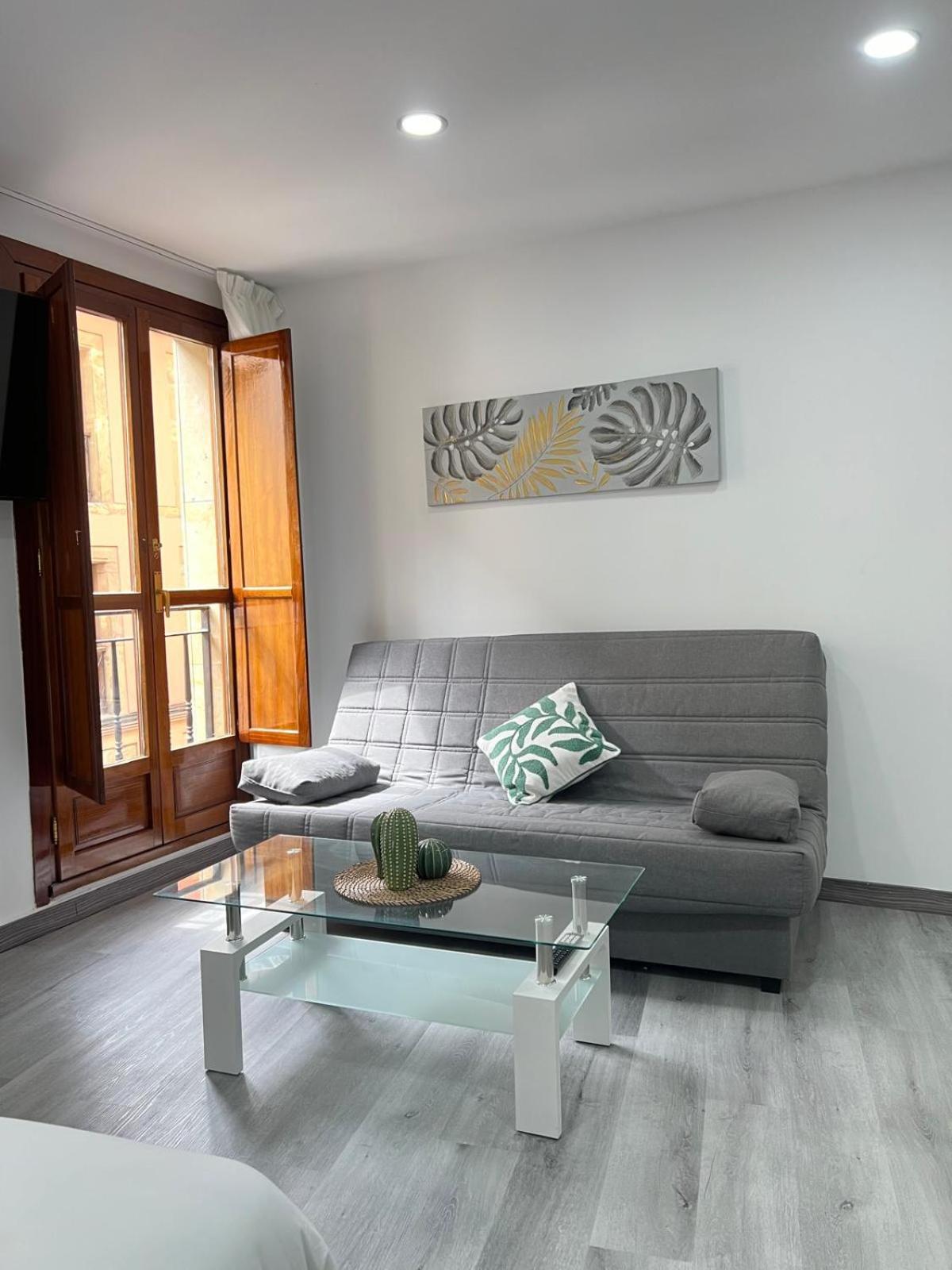 Rosal Central Studios Oviedo Luaran gambar